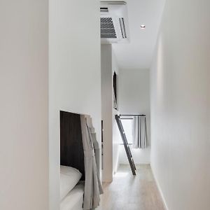 Single Bed Mixed Dormitory Room